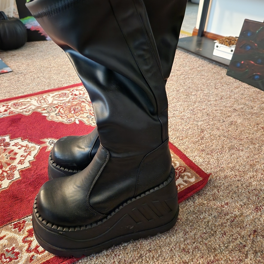 Demonic Stomp-200 Boots